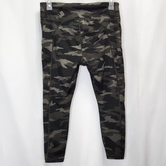 Athleta Ultimate 7/8 Tight Leggings Womens Large L Green Camo Athletic Gym SS07X - Picture 3 of 9